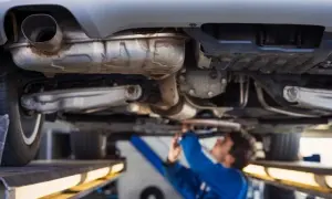 Czyszczenie DPF: metody, koszty, objawy i jak uniknąć wymiany