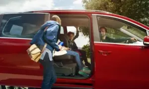 Seat Alhambra: Gdzie jest koło zapasowe i jak je wyjąć?