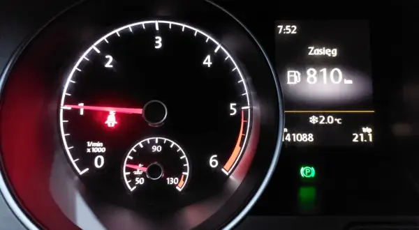 Wypalanie DPF na postoju: ile trwa i jak rozpoznać?