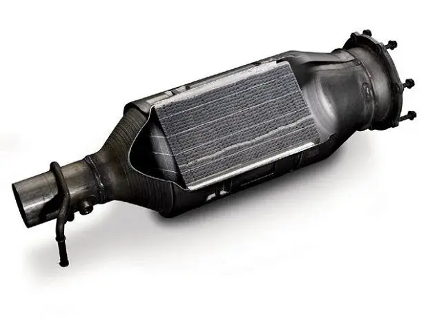 Jak wygląda DPF? Zobacz budowę, lokalizację i objawy uszkodzenia